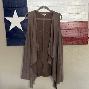 UMGEE  boutique brand faux suede sleeveless cardigan / vest